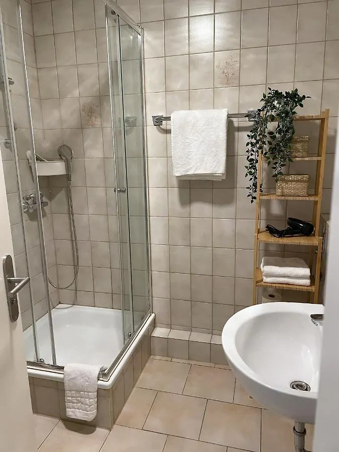 Nami - Robin - Helle Apartments Mitten In Der Stadt Memmingen