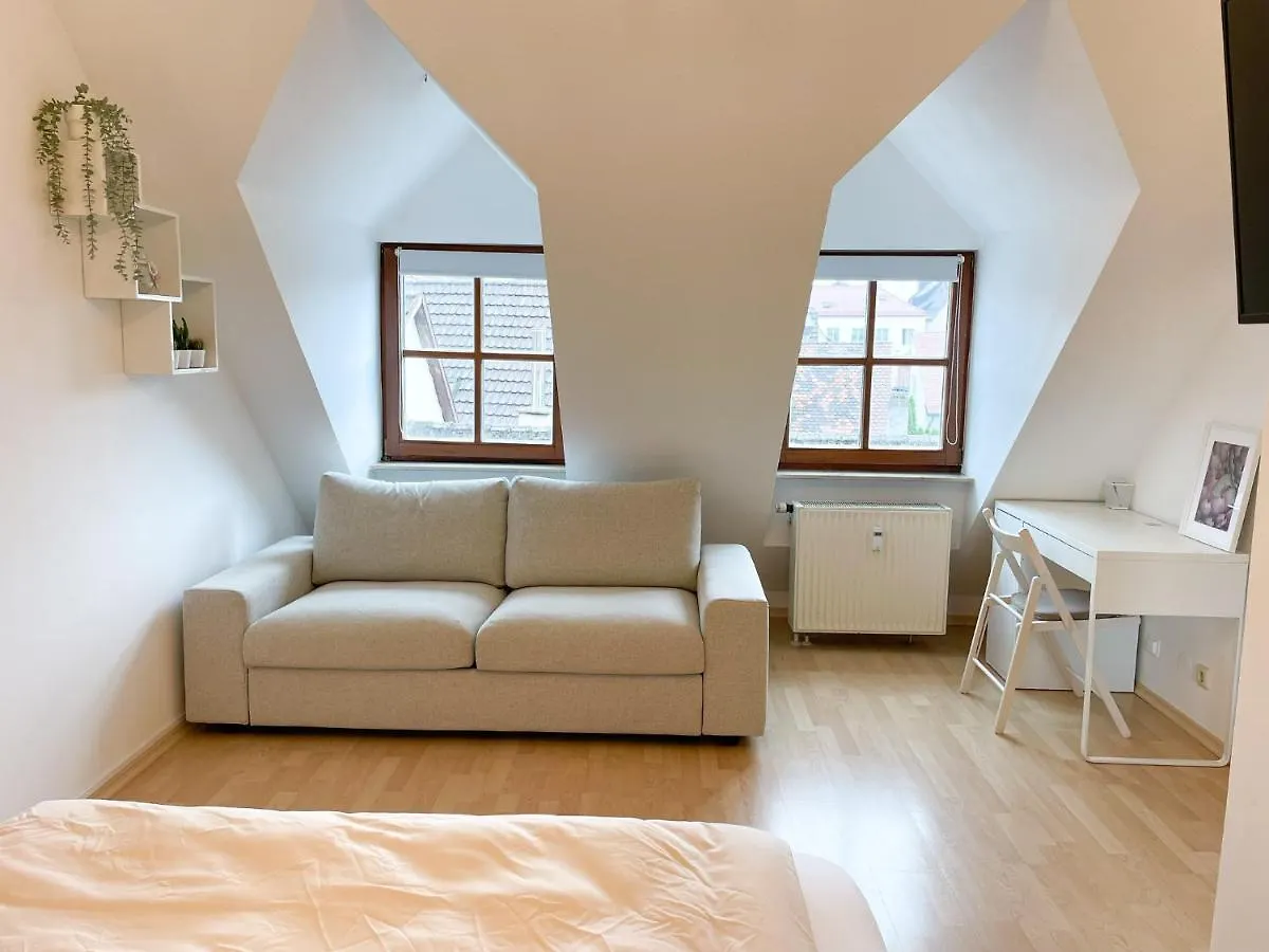 Nami - Robin - Helle Apartments Mitten In Der Stadt Memmingen